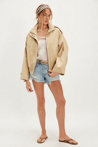 Veste Ballon Thea APPARIS en Beige, pour femme chez Free People