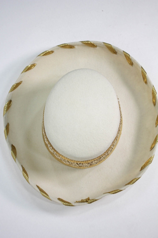 Женский головной убор Moons + Junes Vintage Western Cream Wool Gold Sequin Bolero Hat Selected, цвет: Разноцветный — фото 3