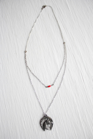Женские колье Moons + Junes Vintage Horse Pendant Layered Selected, цвет: Серебряный — фото 2