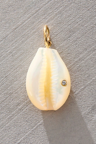 Maura Green Small Cowrie Shell Charm