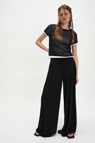 Pantalon plissé pour hommes Norma Kamali en Noir, pour femme chez Free People