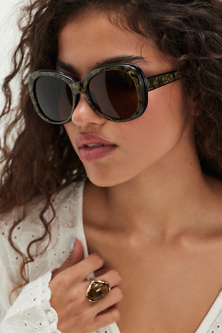 Hunter Oversized Round Sunglasses at Free People in Printed Tort Green
