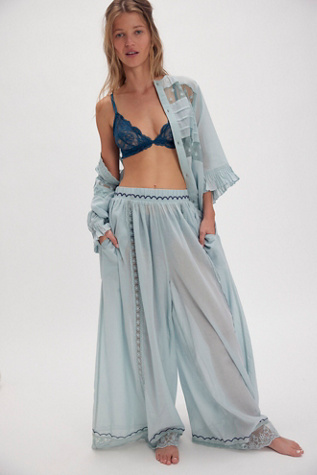 Hey Lover Solid Sleep Pants par Intimately en Hot Springs, pour femme chez Free People