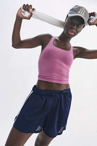 Short en Mesh When in Venice par FP Movement en Combo Marine Minuit, pour femme chez Free People