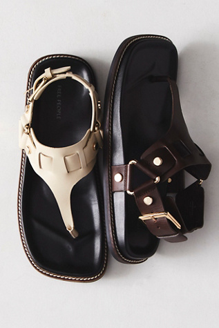 Suri Square Toe Sandals par Free People en Chocolat Amer, pour femme taille: US 6.5