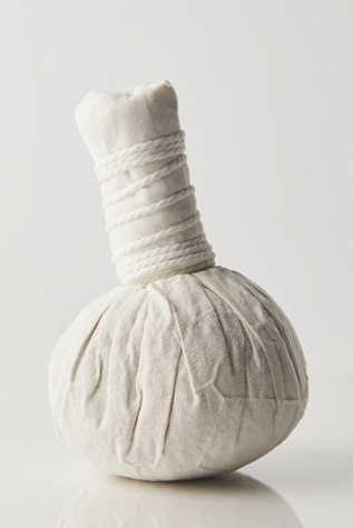 Verve Thai Herball Massage by Verve Culture at Free People