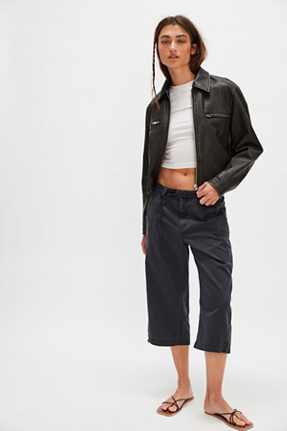 Colbie Crop Cargo Pants by Free People in Black, Size: US 0