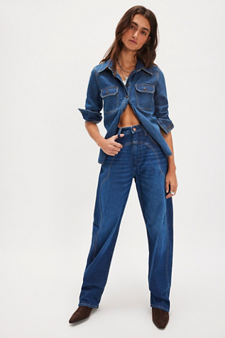 Wranglet Sleek Barrel Jeans