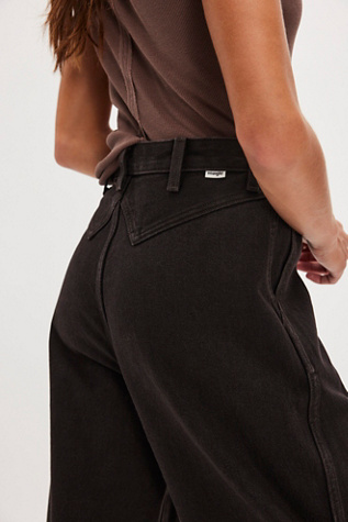 Wrangler Sleek Barrel Jeans - thumbnail 4