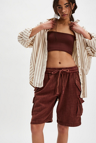 Sea La Vie Long Shorts by Free People in Brown, Size: L