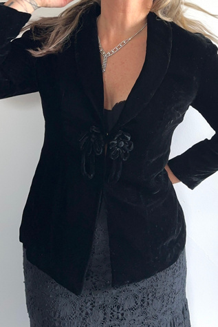 Vintage Black Velvet Jacket with Flower Closure Detail Selected by KA.TL.AK