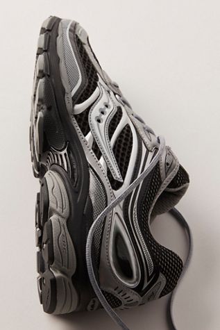 Baskets Saucony ProGrid Omni 9