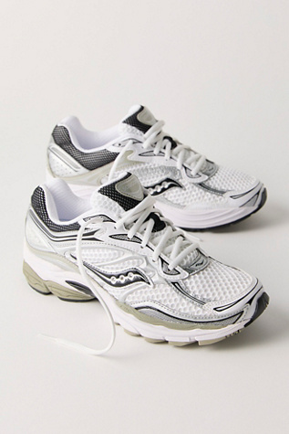 Saucony ProGrid Omni 9 Sneakers