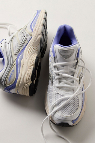 Saucony ProGrid Omni 9 Sneakers