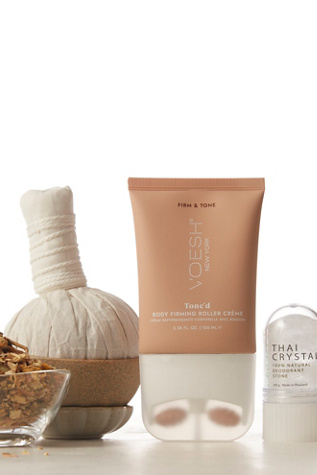 VOESH Body Firming & Refining Roller Crème At Free People In Toned