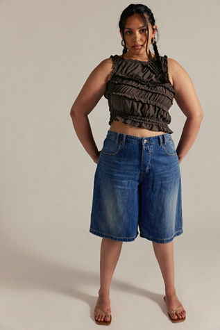 CRVY Back To Basics Shorts par We The Free en Harbor Blue, pour femme chez Free People