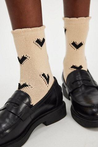 Cupids Bow Knit Socks At Free People In Brown Combo