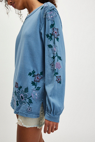 Violet Vines Long Sleeve by Free People in Blue, Size: XL