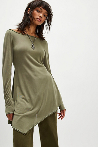 Chloe Knit Tunic par Free People en Olive Capulet, pour femme taille: XS