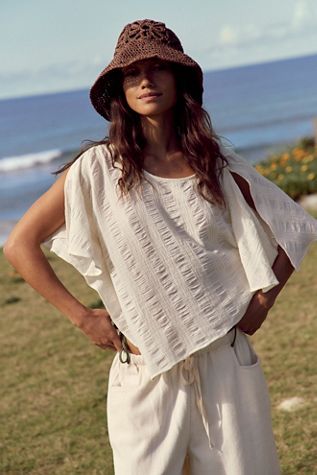 Cut-Out Daisy Crochet Straw Bucket Hat