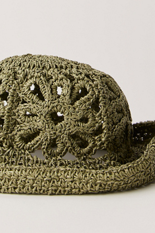 Cut Out Daisy Straw Hat