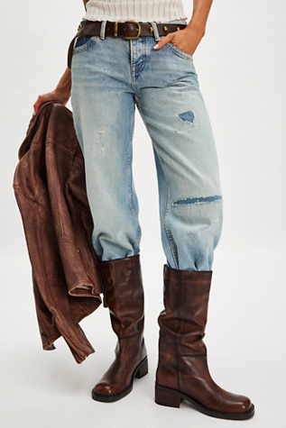 Dana Distressed Pull-On Boots