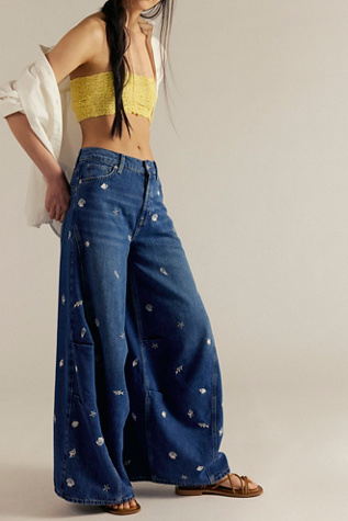 We The Free Westward Embroidered Jeans at Free People in Dark Wash, Size: 25