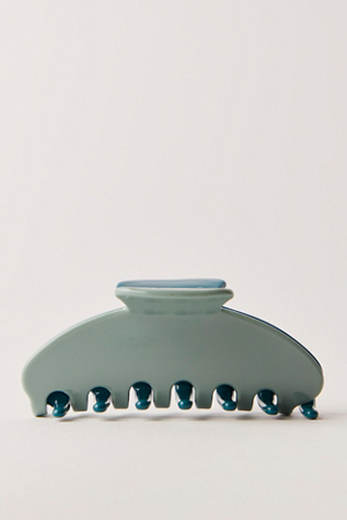 Nat + Noor Medium Hair Clip at Free People, Robin