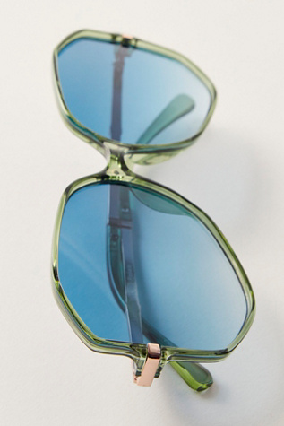 Jerry Oversized Sunglasses by Free People in Green