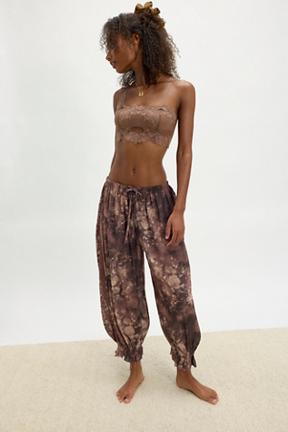 Ready To Go Bloomer Pants par Intimately en Combo Chocolat, pour femme chez Free People