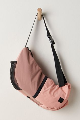 【Free People】★スリングバッグ★ Nothin But Net Sling Bag Nothin But Net Sling Bag | Free People