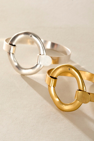Clara Bangle par Free People en Silver, pour femme