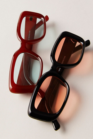 Frankie Rectangle Sunglasses by Free People in Black