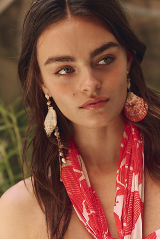 Compass Shell Earrings by Free People in Gold