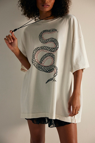 T-shirt Farm Foes We The Free en Ivoire/Ivoire, pour femme chez Free People