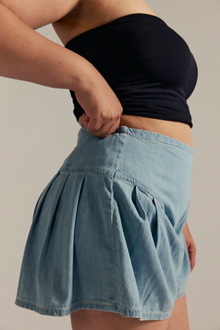 CRVY Lily Shorts