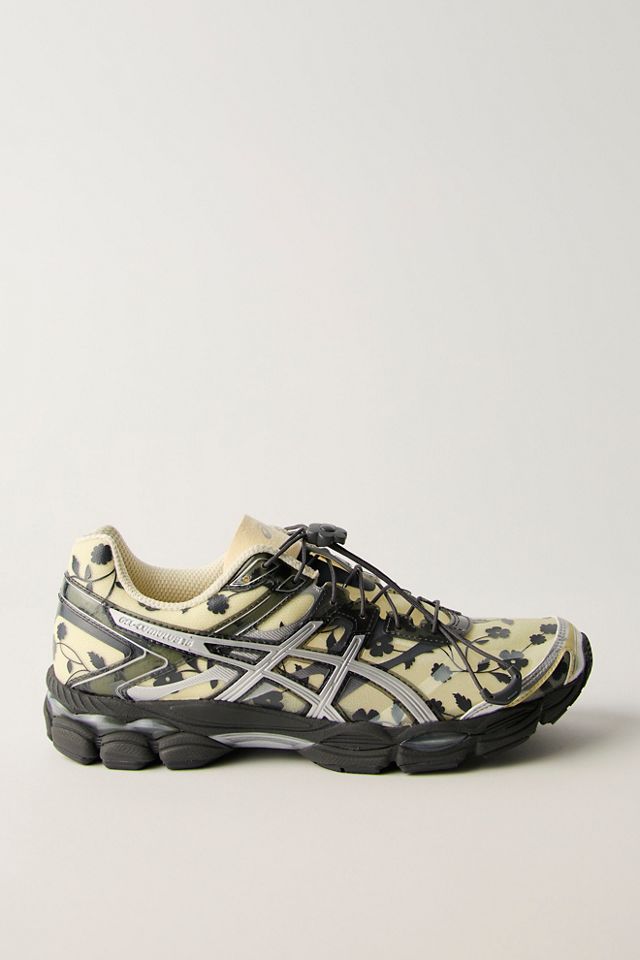 靴 GEL-CUMULUS 16 SSCB 23.5 GEL-CUMULUS 16 SSCB | Unisex | Black/Black | Sportstyle