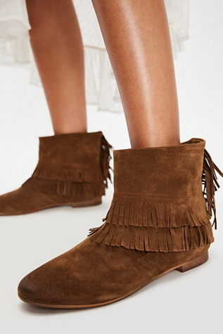 Maya Mocc Boots by Free People in Brown Oiled Suede, Size: EU 37