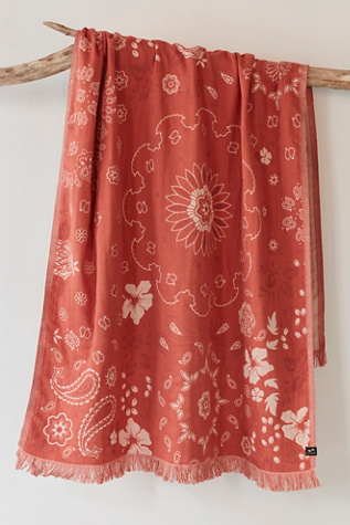 Axel Gauze Turkish Towel by Slowtide at Free People in Gauva