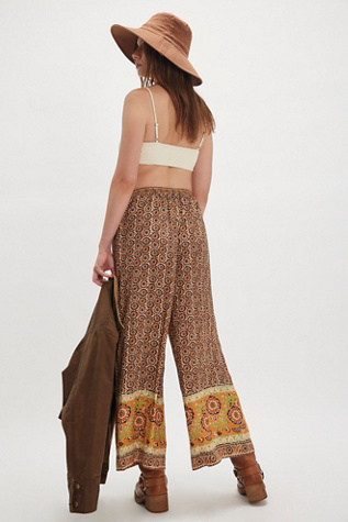 Spell Sannah Pants