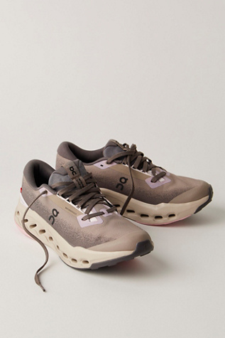 Baskets imperméables On Cloudsurfer Trail 2