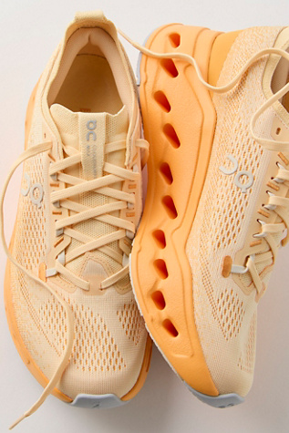 On Cloudsurfer Max Sneakers