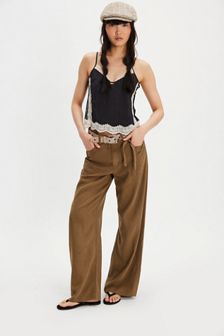 Levi's XL Straight Linen Pants at Free People in Green, Size: 26