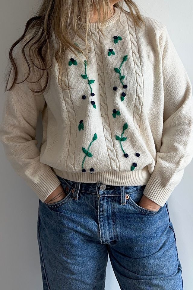 Vintage Cream Cable Knit Sweater with Blueberry Motif Selected by KA.TL.AK #1