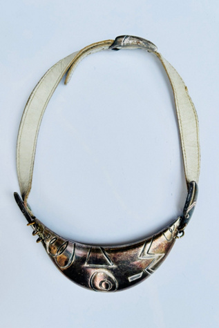 1970’s Artisan-Made Etched Silver Pendant & Leather Strap Choker Selected by Nomad Vintage