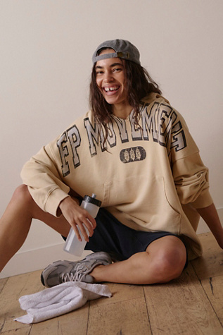 Best Of Logo Hoodie par FP Movement en Oatmilk Combo, pour femme taille: XS chez Free People