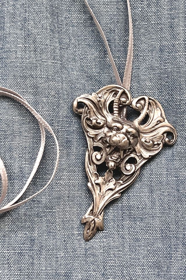 Vintage Tiger Pendant Selected by Anna Corinna #1