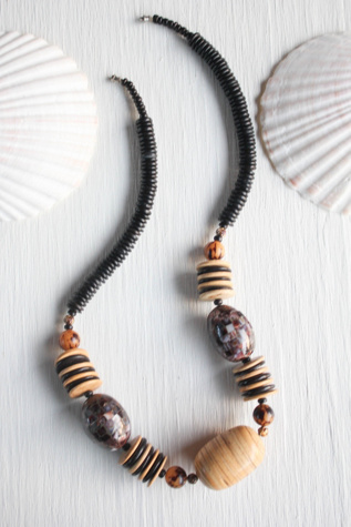 Женские колье Moons + Junes Vintage Abalone Bohemian Wooden Beaded Selected, цвет: Разноцветный — фото 4