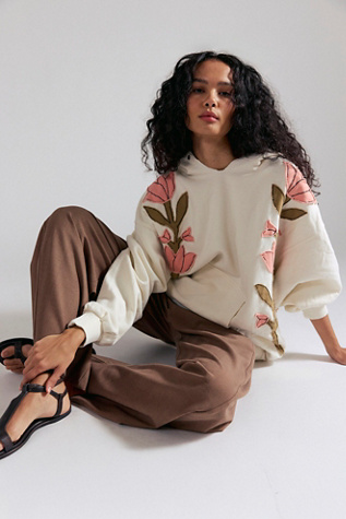 We The Free It's A Vibe Flowers Hoodie - thumbnail 3