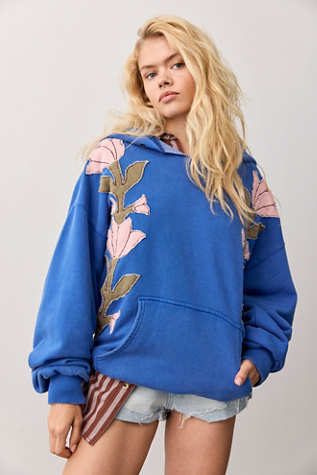 We The Free It's A Vibe Flowers Hoodie